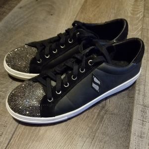 Skechers tennis shoes